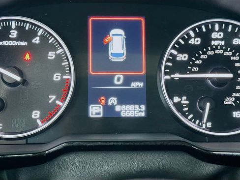 Used 2025 Subaru Outback Premium w/ Popular Package #1 AWD/4WD image 12