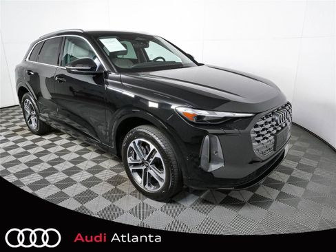 Used 2025 Audi Q5 Premium w/ Convenience Package AWD/4WD image 1