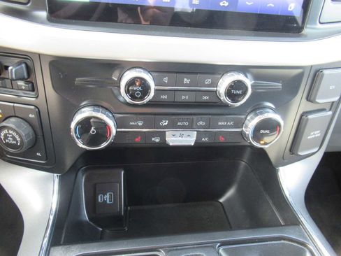 Used 2022 Ford F150 XLT w/ Equipment Group 302A High image 27