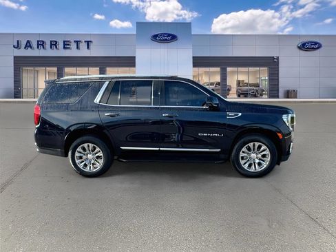 Used 2023 GMC Yukon Denali RWD image 8