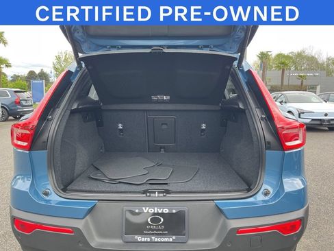 Certified 2024 Volvo XC40 B5 Core AWD/4WD image 16