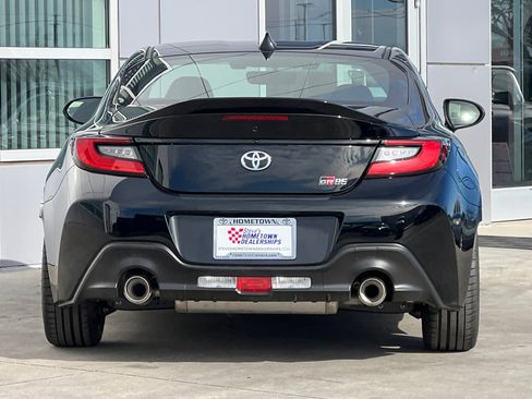 New 2026 Toyota GR86 Premium w/ ALL Weather Mat Package (TMS) image 5