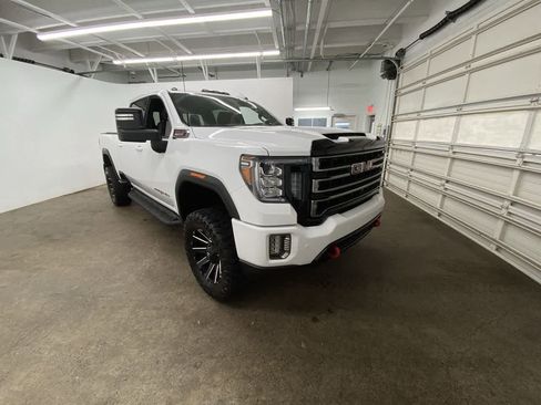 Used 2021 GMC Sierra 3500 AT4 w/ AT4 Preferred Package image 8