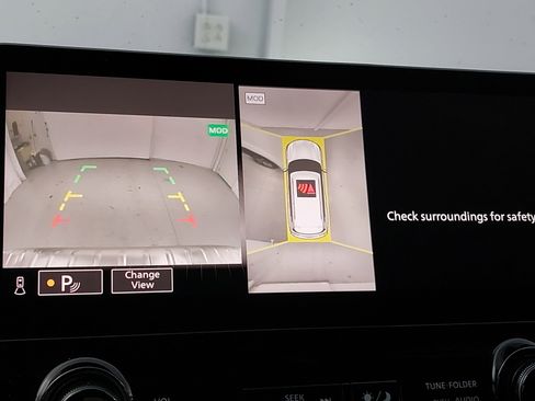 Used 2024 INFINITI QX80 Premium Select w/ Cargo Package image 28