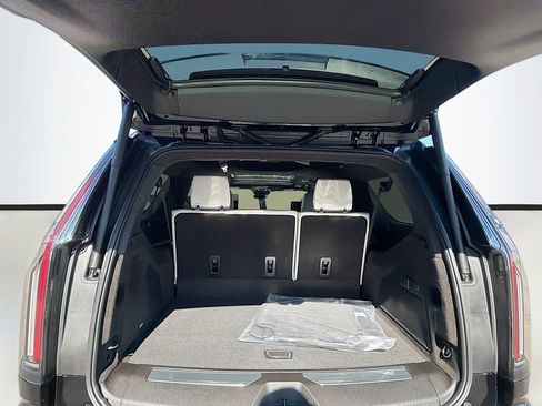 New 2026 Cadillac Escalade ESV Platinum Sport image 29