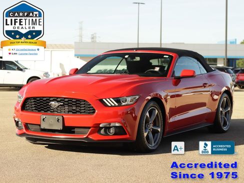 Used 2015 Ford Mustang Convertible w/ Equipment Group 051A RWD image 3
