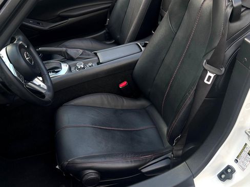 Used 2018 MAZDA MX-5 Miata Grand Touring image 35