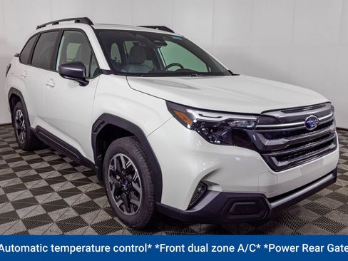 Used 2026 Subaru Forester Premium AWD/4WD image 13