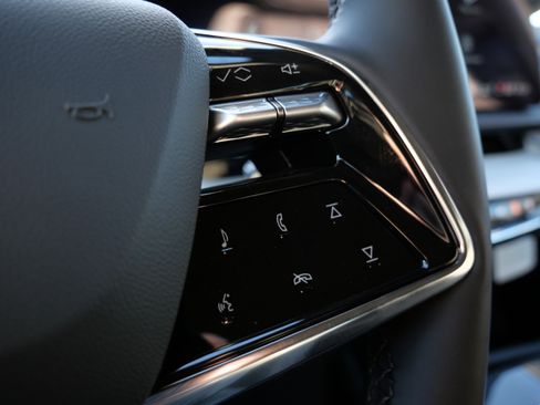 New 2026 Cadillac Optiq Sport 1 image 25