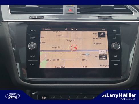 Used 2020 Volkswagen Tiguan SEL image 27