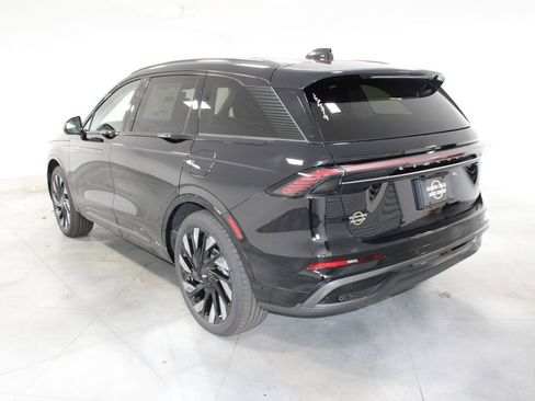 New 2026 Lincoln Nautilus Reserve AWD/4WD image 6