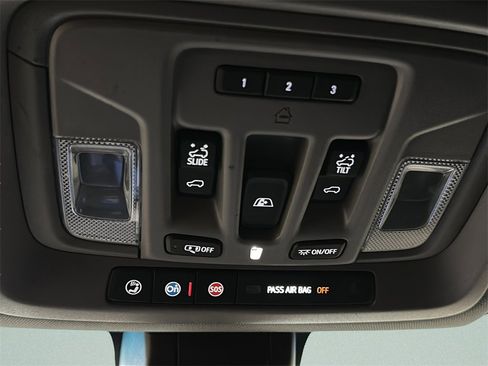 Used 2022 GMC Sierra 1500 SLT w/ SLT Premium Plus Package image 23