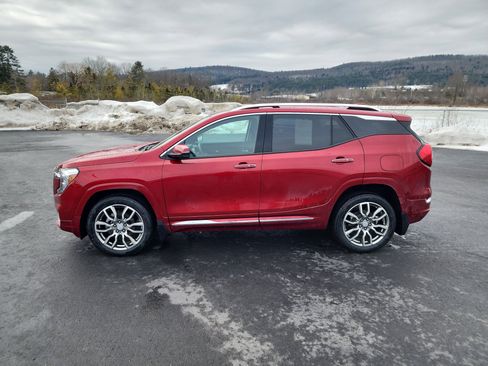 Certified 2024 GMC Terrain Denali w/ Denali Premium Package image 5