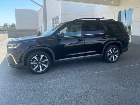 Used 2023 Honda Pilot Elite image 1