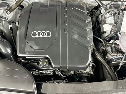 Used 2023 Audi Q5 2.0T Premium Plus w/ Premium Plus Package AWD/4WD image 12