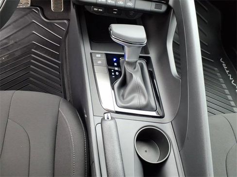 New 2026 Hyundai Elantra Sport image 17