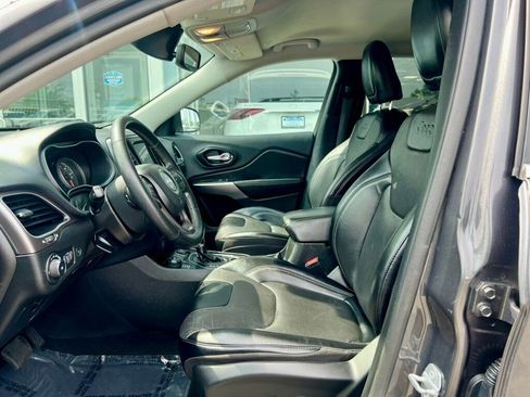 Used 2022 Jeep Cherokee Latitude Lux image 17