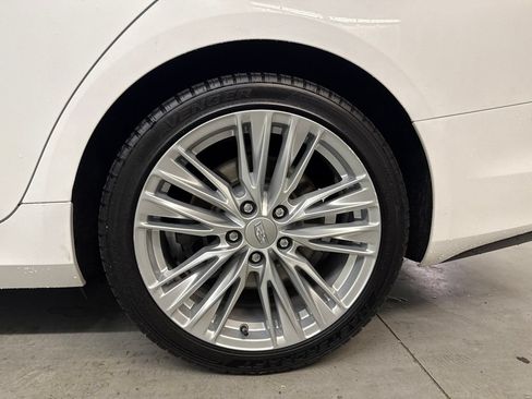 Certified 2023 Cadillac CT4 Premium Luxury RWD image 27