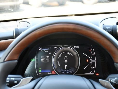 New 2025 Lexus ES 300h w/ Luxury Package image 25