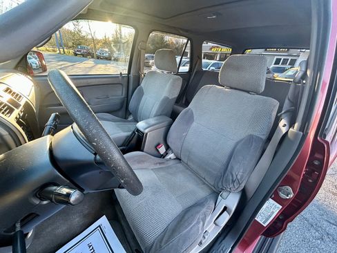 Used 2002 Toyota 4Runner SR5 image 12