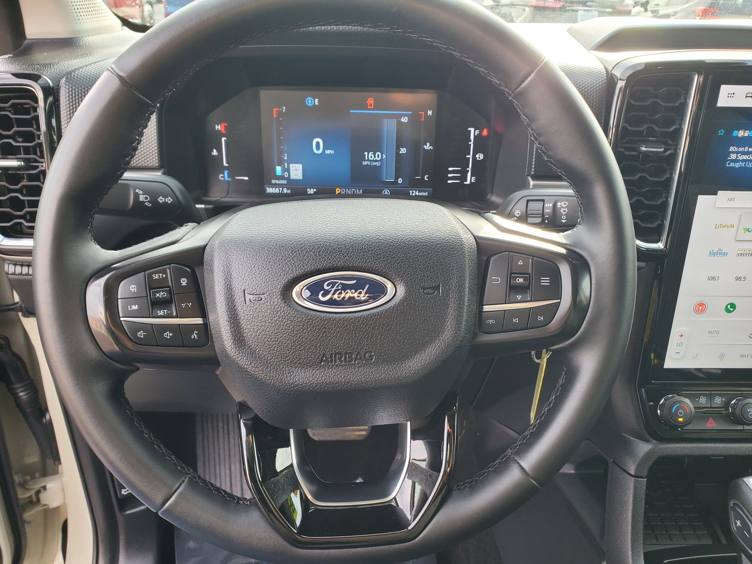 Used 2025 Ford Ranger XLT AWD/4WD image 15