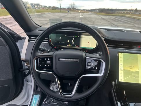 New 2026 Land Rover Range Rover Sport SE image 13