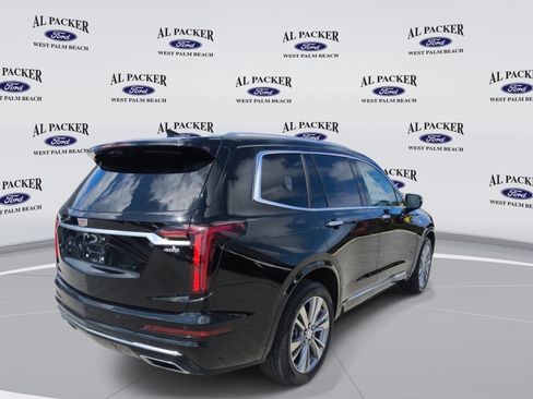 Used 2023 Cadillac XT6 Premium Luxury w/ Technology Package FWD image 6