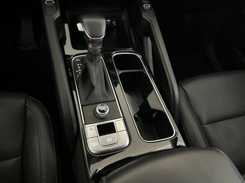 Used 2025 Kia Telluride S FWD image 75