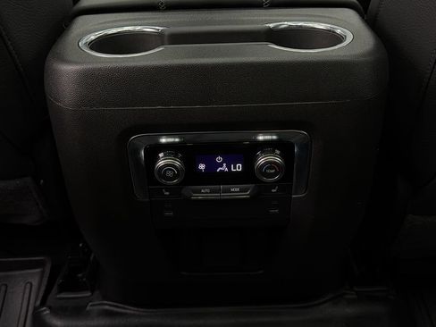 Used 2026 GMC Yukon XL Denali w/ Sun & Power Step Package AWD/4WD image 36