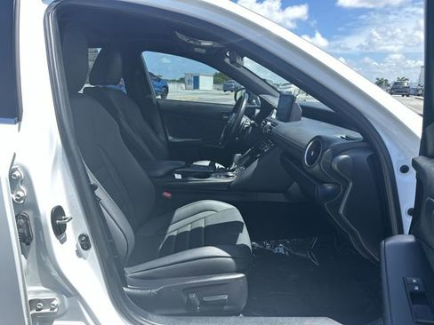 Used 2022 Lexus IS 350 F Sport RWD image 29