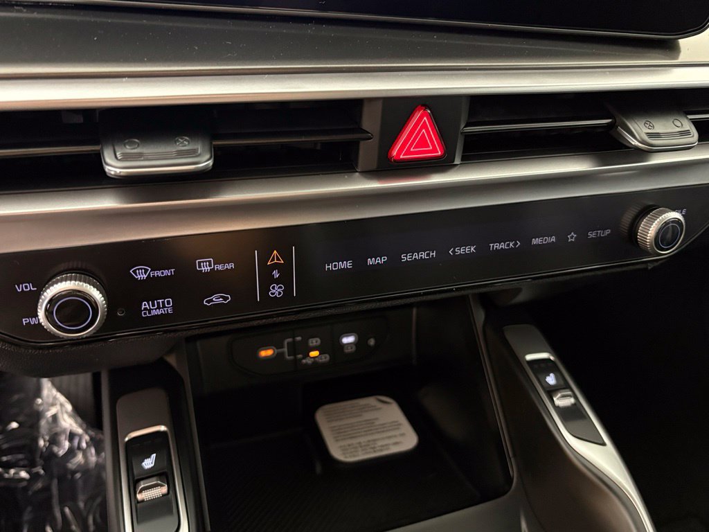 New 2026 Kia Sorento EX AWD/4WD image 26