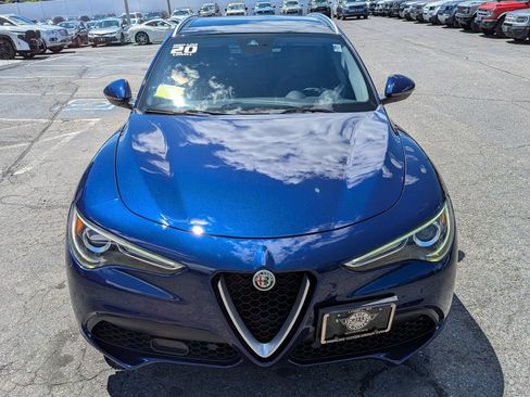 Used 2020 Alfa Romeo Stelvio Ti w/ Active Blind Spot Package AWD/4WD image 3