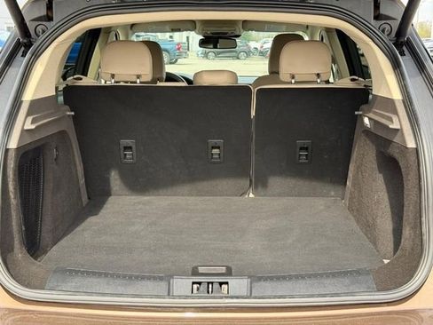 Used 2022 Lincoln Corsair FWD image 6