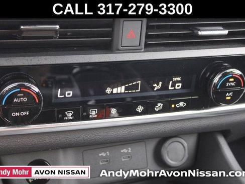 Used 2024 Nissan Rogue SV AWD/4WD image 38