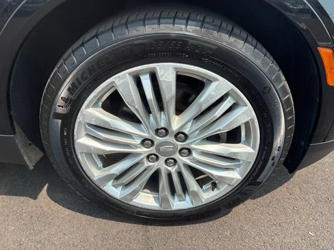 Used 2017 Cadillac XT5 Premium Luxury AWD/4WD image 12
