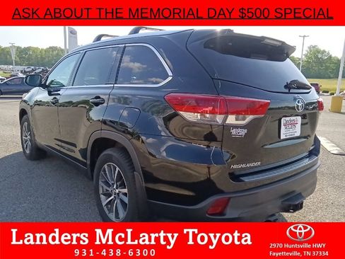 Used 2019 Toyota Highlander XLE AWD/4WD image 5