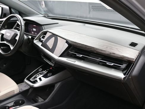 Used 2024 Audi Q4 e-tron Premium AWD/4WD image 36