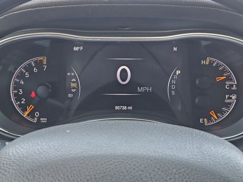 Used 2015 Jeep Grand Cherokee Overland w/ Advanced Technology Group image 18