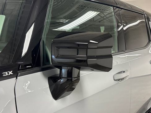 New 2026 GMC Hummer EV SUV image 14