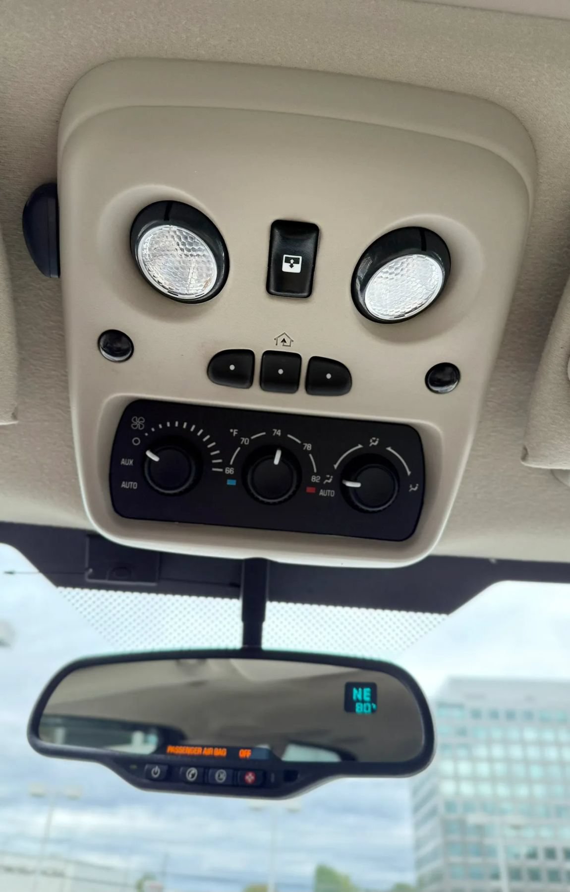 Used 2005 Cadillac Escalade AWD image 19