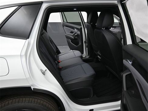 New 2026 Volkswagen Tiguan SE R-Line image 13