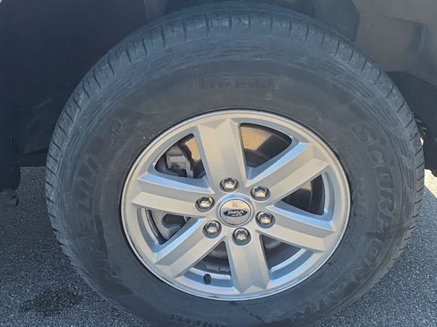 Used 2023 Ford F150 XLT AWD/4WD image 14