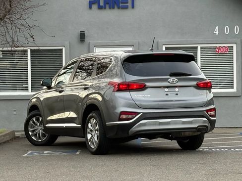 Used 2019 Hyundai Santa Fe SE image 7