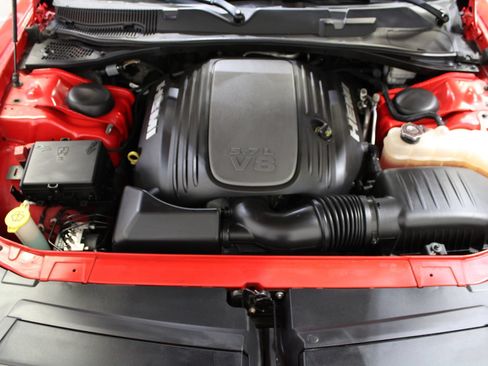 Used 2015 Dodge Challenger R/T w/ Quick Order Package 28B R/T RWD image 30