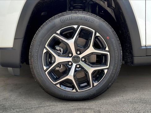 New 2025 Jeep Compass Limited w/ Sun & Sound Group image 12