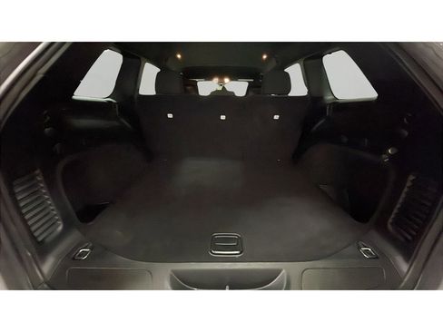 Used 2019 Jeep Grand Cherokee Laredo image 15