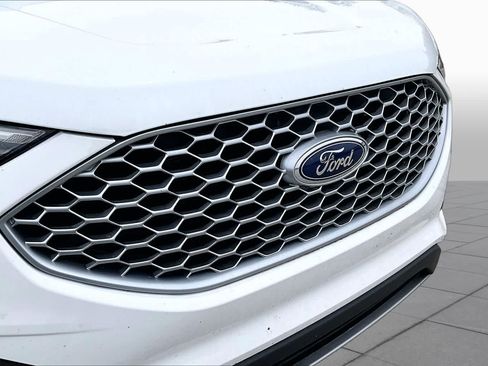 Used 2024 Ford Edge SEL AWD/4WD image 32