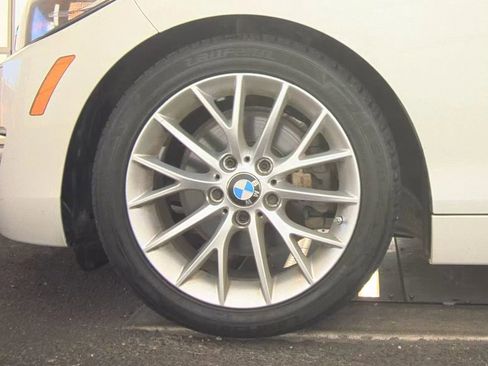 Used 2016 BMW 228i xDrive Convertible AWD/4WD image 3