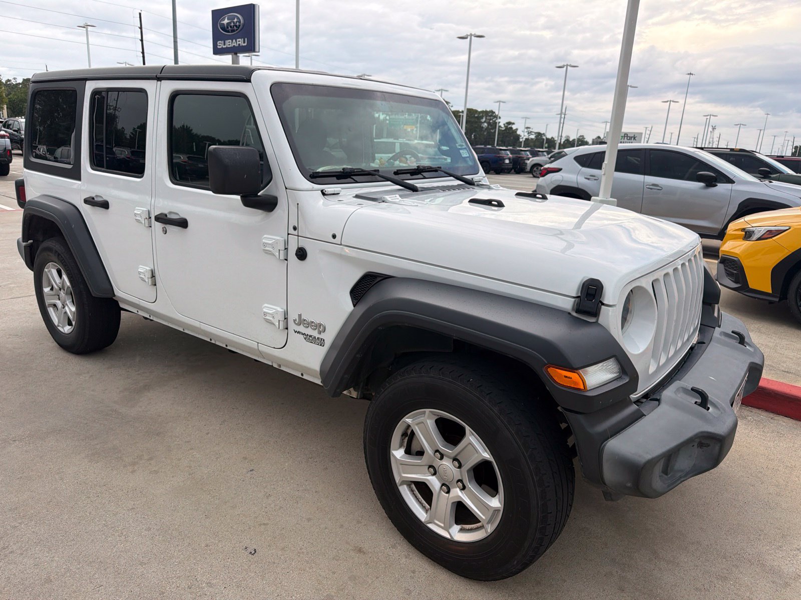 Used 2019 Jeep Wrangler Unlimited Sport S AWD/4WD image 2