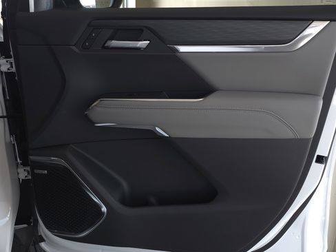 New 2026 GMC Acadia Elevation w/ Elevation Premium Package FWD image 46